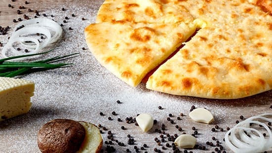 Осетинский пирог с сыром и картофелем (картофджын) - фото 3